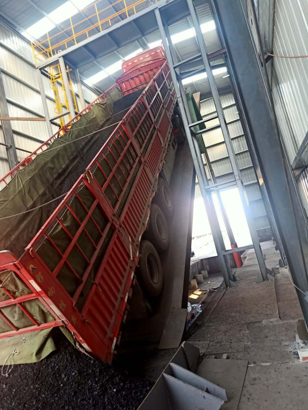 后翻式液壓卸車